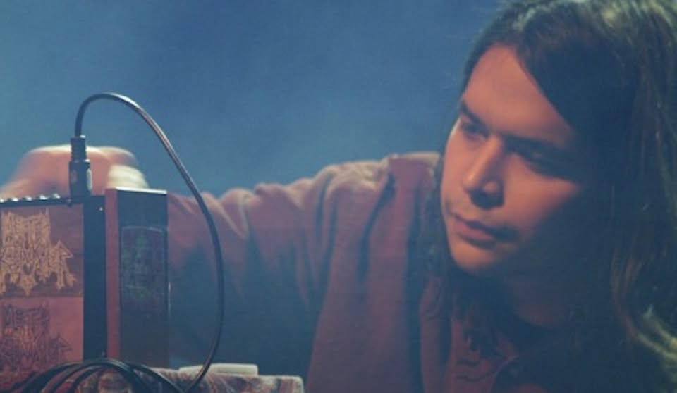 Ernesto Gonzalez (Bear Bones, Lay Low / Bruxelles) + Emil Mirzoev dj set